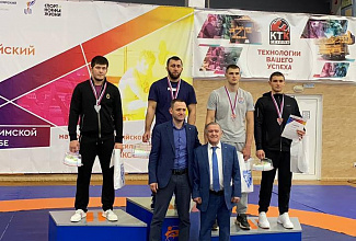 Три медали всероссийских соревнований по греко-римской борьбе завоевали наши воспитанники