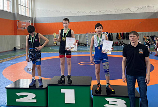 Краевые соревнования среди учеников 2011–2012 г.р. в Назарово