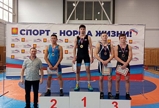 Бронзовая медаль краевого турнира по вольной борьбе в Назарово