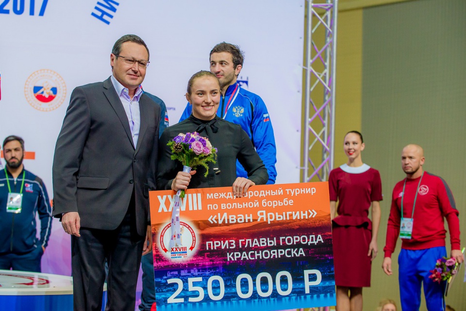 юля 1.jpg юля 1.jpg