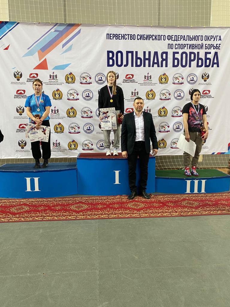 Закончилось Первенство СФО по вольной борьбе В Новосибирске