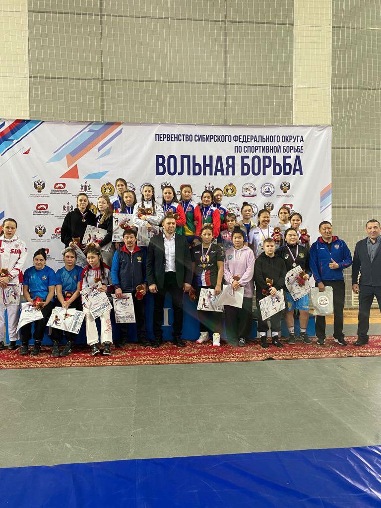 Закончилось Первенство СФО по вольной борьбе В Новосибирске