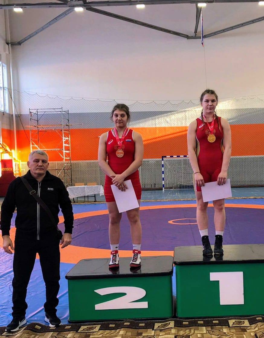 Результаты Первенства края по вольной борьбе среди девушек в Назарово