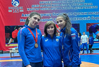 B Киргизии прошёл Международный турнир по женской борьбе посвященный 145-летию Бишкека