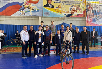 Всероссийские соревнования по вольной борьбе на призы чемпиона мира С. Корнилаева в Чувашской Республике сю Большие Бикшихи