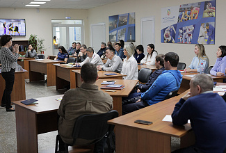 Первый день семинара «Развитие профессиональных компетенций тренера-преподавателя, работающего с женщинами в спортивных единоборствах»