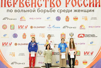 Первенство России по женской борьбе среди юниоров до 21 года в Наро-Фоминске